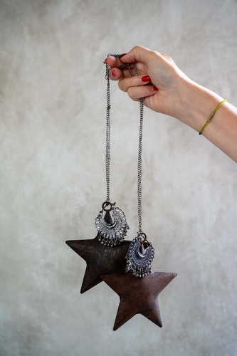 Roestige Kerststerrenhanger met Detail – Set van 5