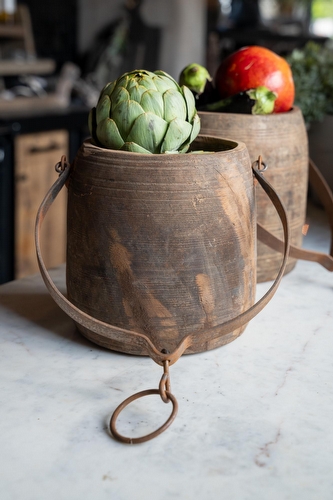 Unieke Houten Bak met Roestig Hengsel – No.5